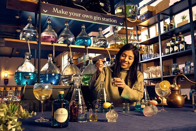 London: Gin Lab - Make your own gin - The G&T moment: taste your blend before you leave
