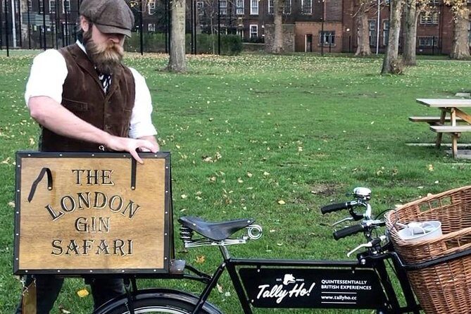 London Gin Safari: A Spirited, Juniper-Fuelled Jaunt - Guides who set the tone: Shibby, Katie, Stewart, and the team energy