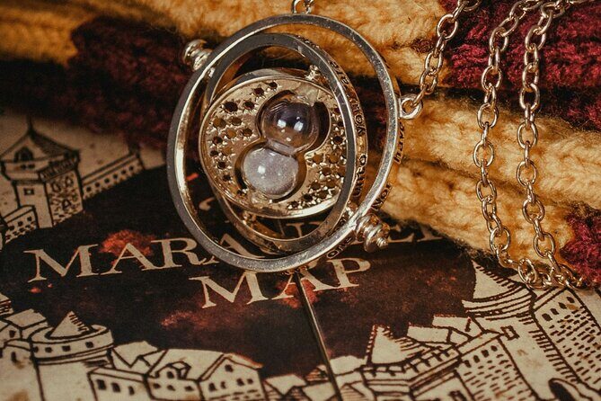 London: Harry Potter Walking Tour with Platform 9 3/4 - St Pancras London (Autograph Collection): Victorian details with a film memory