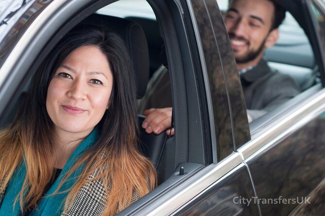 London Heathrow (LHR) Airport Departure Shared Transfer - Hotel to Airport - The Meet-and-Greet Handoff: Voucher, Names, and Fewer Curbside Headaches