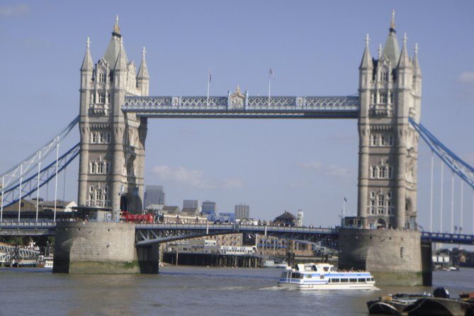 London Landmark Walking Tour & Ride The London Eye - Borough Market and London Bridge: where the tour turns practical