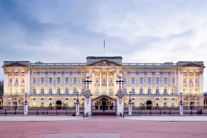 London Landmark Walking Tour & Ride The London Eye - Getting around, what to bring, and how to keep the day easy