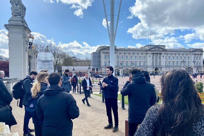 London: Landmarks Walking Tour - Should you book London: Landmarks Walking Tour?