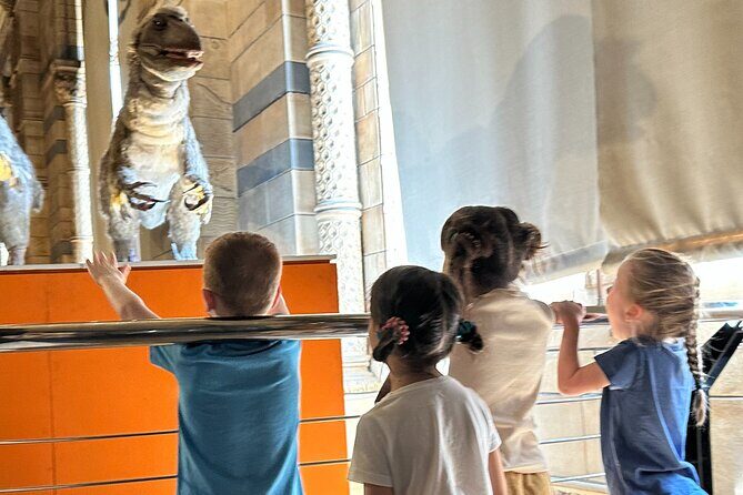 London Natural History Museum with Dinosaurs Gallery Private Tour for Kids - Meeting at Santander Cycles, Then Getting Oriented in South Kensington