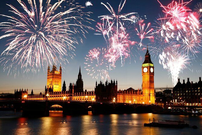 London New Year's Eve Dinner Cruise - HMS Belfast, Sea Life, and Shakespeare’s Globe passing by