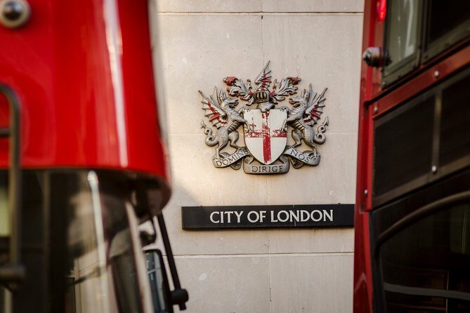 London Photography Masterclass - Private Photography Lesson - Stop-by-stop at night: what each landmark teaches you