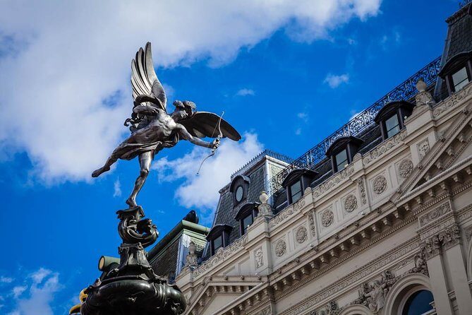 London Photography Tour - Private Tour - Piccadilly Circus: red telephone boxes, Eros, and white balance