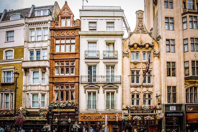 London Private History Tour with a Local Guide: Tailored to Your Interests - Dickinson Museum Learn and the Westminster-to-Buckingham sight sweep