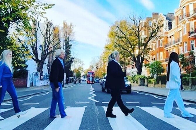 London Private Rock and Roll Tour with Pick Up - Why a private black cab rock tour feels different than walking