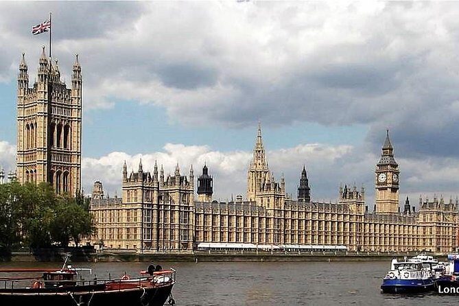 London Royal Highlights - Private Taxi Tour with Hotel Pickup - St. Paul’s Cathedral: An English Baroque Stop You Can Feel