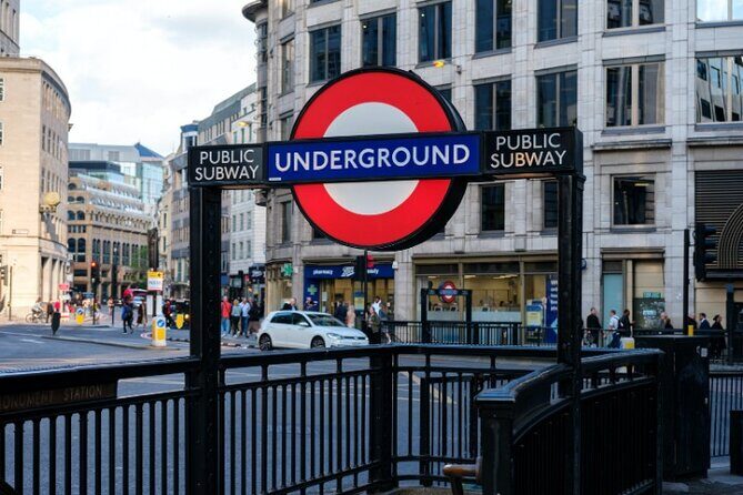 London Self Guided City Tour With an App - The Shard and London Bridge: modern height over old ground
