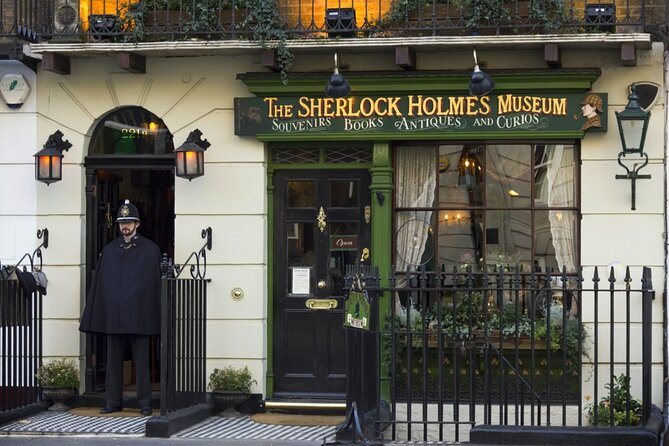 London Sherlock Holmes: Crack the Case Walking Adventure - Puzzle Challenges: How the App Turns Clues Into Movement