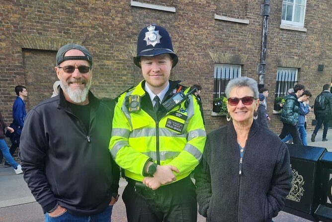 London Sightseeing Private Black Cab Tour with Hotel Pick Up - Hotel Pickup and a Private Guide: What You’re Actually Paying For