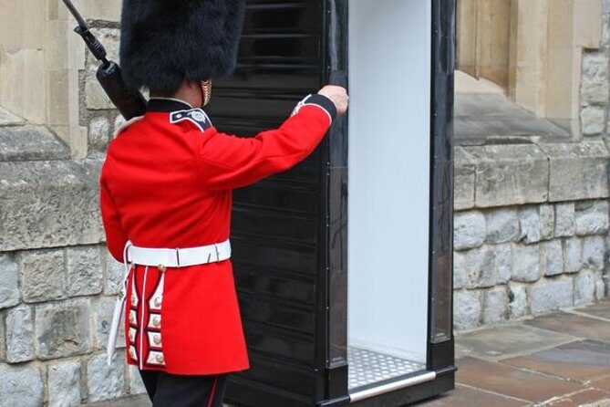 London Sightseeing Tour: Guard Change with Tower of London Option - Tower of London and the Crown Jewels: the full-day payoff