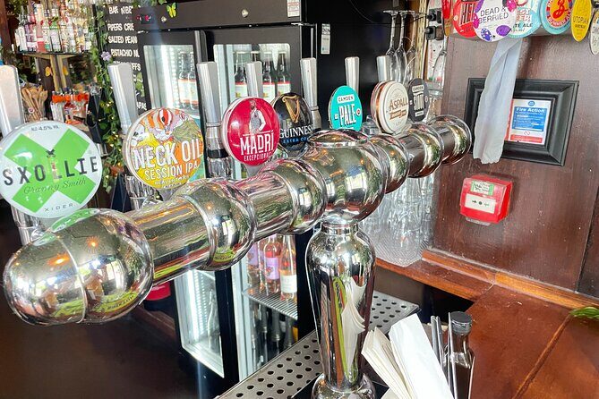 London Small Group Historic Pub Tour - Ian’s commentary: the kind of guide who makes pubs feel alive