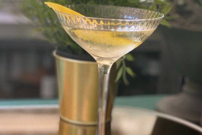 London Spy Experience with Tour Vesper Martini and Dinner - St Ermin’s Hotel: the House of Spies and Ian Fleming’s nearby glow