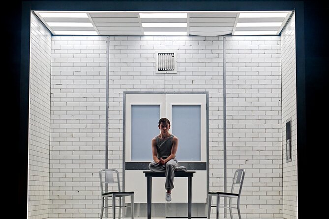 London Theatre: Stranger Things: The First Shadow - Quick tips for a smooth show night in London