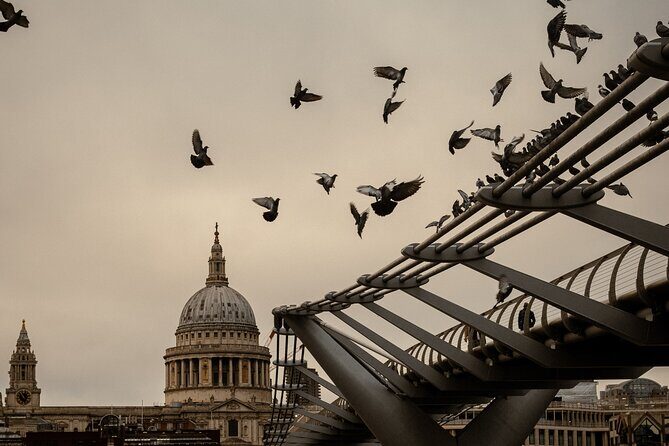 London through the lens: Iconic photo spots, hidden gems & food. - Shooting with tripod and lens filters: small gear, bigger results