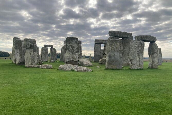 London to Southampton Via Stonehenge One-Way Private Transfer - The Stonehenge Stop That Actually Fits a Travel Day
