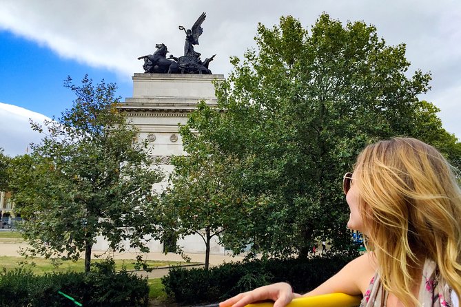 London Tootbus Hop-on Hop-off (Optional Thames Cruise) - West End and museums: where the route gives you options