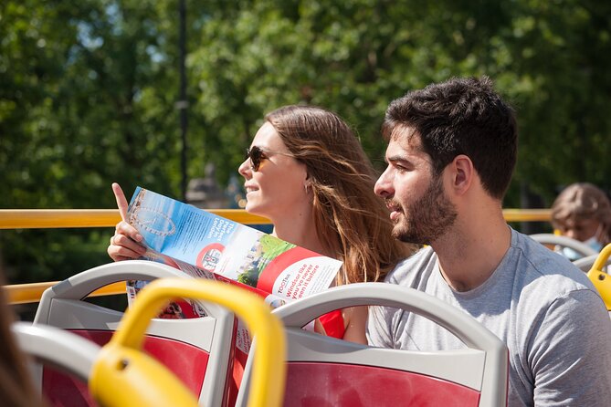 London Tootbus Hop-on Hop-off (Optional Thames Cruise) - Timing reality: roadworks, protests, and why waiting can happen
