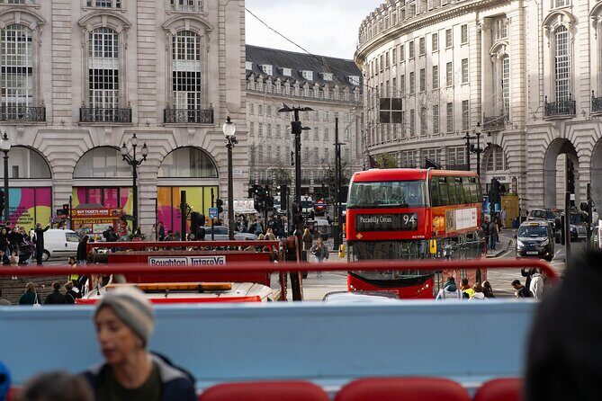 London Tour Hop-on Hop-off Bus with Optional Thames River cruise - Buckingham Palace and Hyde Park: where you can build a real sightseeing block