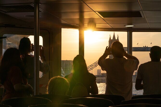 London Uber Boat Return Trip to Naval College and Painted Hall - Inside the tour: what the guide experience adds