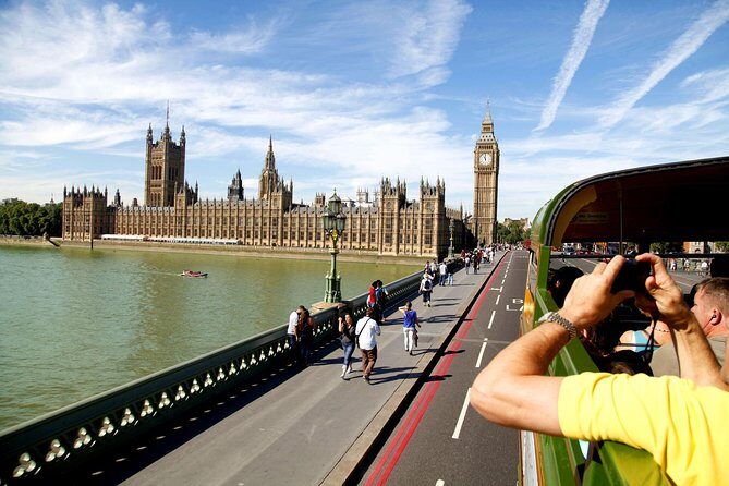 London Vintage Bus Tour Including River Thames Cruise with Optional Lunch - Price and what you actually get in 4 hours