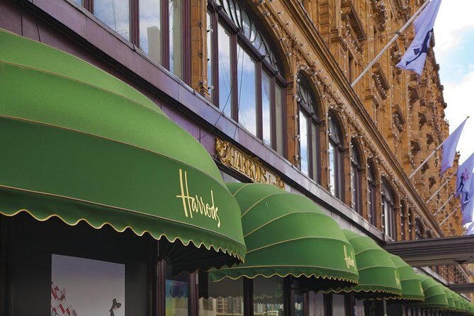 London Vintage Bus Tour with Cream Tea at Harrods - The extra guided segment: staying with Premium Tours