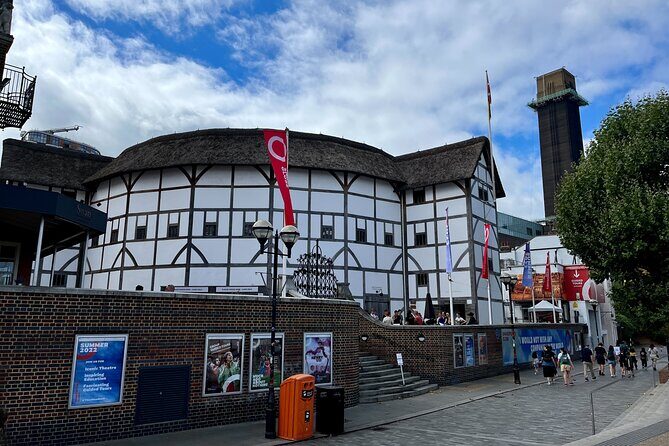 London Witches and History Walking Tour - Winchester Palace Ruins: Cobblestones, Surprise, and Past Power