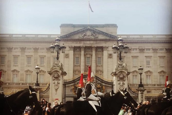 London with a Local (Historical) - Piccadilly Circus and the West End: A Quick Lesson in Street-Level London