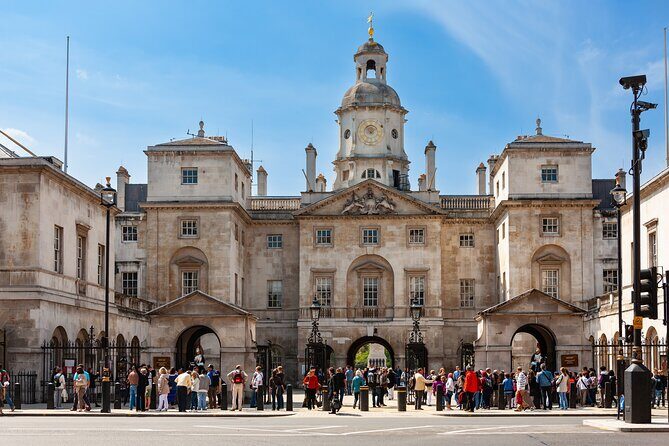 London’s Crown Secret: Self-Guided Royal Puzzle Quest - Price and timing: how $6.01 can still be worth your time