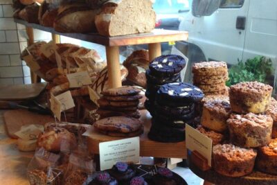 London’s Sweet Treats And Desserts Tour with a Local Tailored to Your Tastes - Meeting Point and the 3-Hour Walking Rhythm