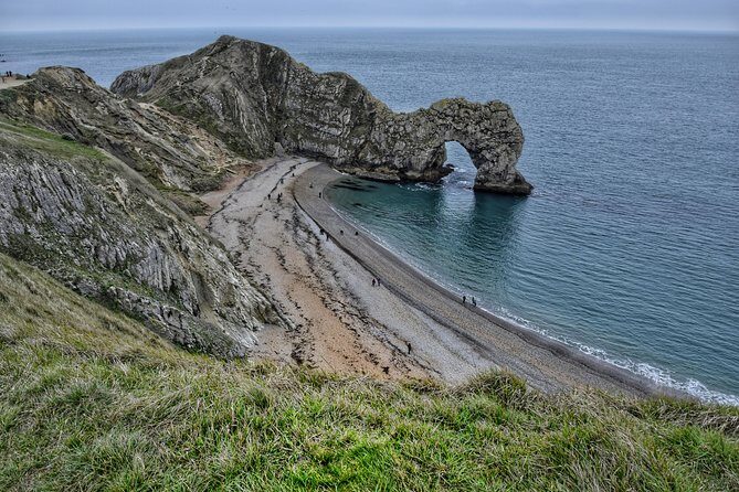 Lulworth Cove & Durdle Door Mini-Coach Tour from Bournemouth - The Coach Commentary and Guides: More Than Just Directions