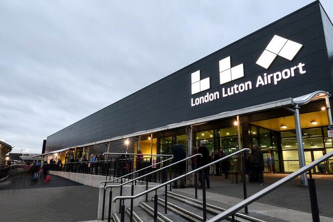 Luton Airport Taxi - Private Transfer to/from London - Why a private Luton transfer feels easier than London transit