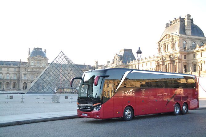 Luxury Paris Day Trip from London with Seine River Lunch Cruise - The Seine Lunch Cruise on Bateaux Parisiens: Where the Day Softens