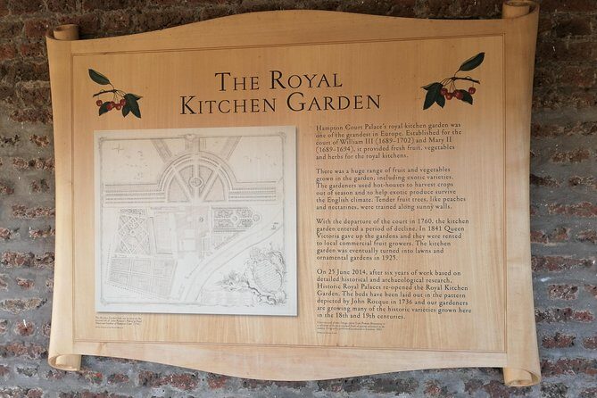 Luxury Private Day Hire London-London Stopover at Windsor & Hampton Court Palace - Stop 4-6: Hampton Court Palace, Henry VIII, and the Fun Stuff