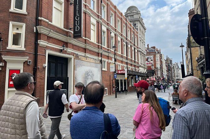 Magical Harry Potter Walking Tour (Private Group) - Stop 3: Trafalgar Square and the Deathly Hallows Part 2 premiere links