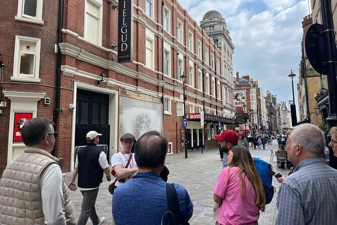 Magical Harry Potter Walking Tour (Private Group) - The guides: what actually makes the walk fun