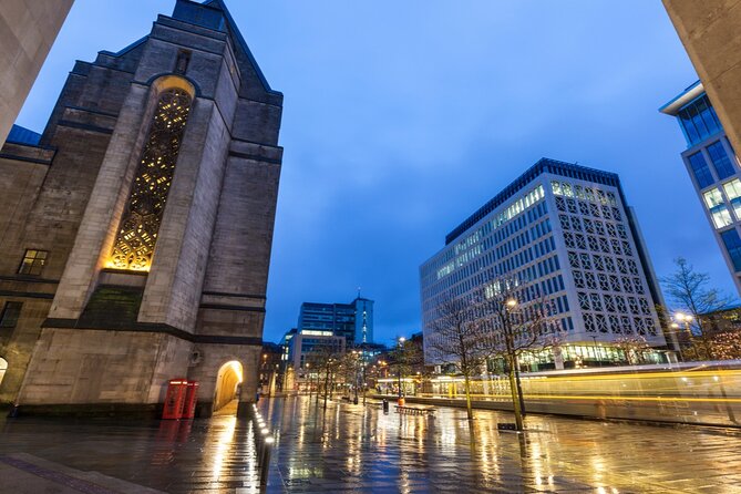 Manchester Haunt Quest: Solve the Mystery of the Pusher - Chetham’s Library: one of the oldest free libraries in the English-speaking world