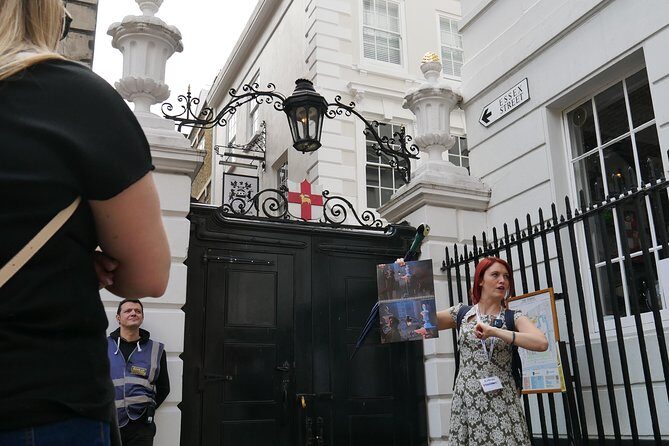 Mary Poppins Small Group Walking Tour of London - Guide Energy, Group Size, and How Fast the Walk Feels
