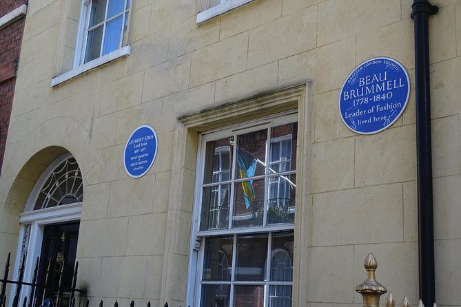 Mayfair, London's famous aristocratic village - Exclusive, Private Walking Tour - Stop 4: Bond Street, Old Bond Street, New Bond Street, and Norman Hartnell