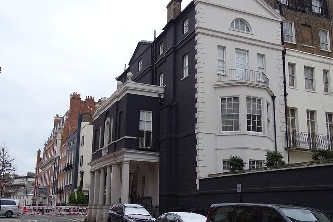 Mayfair, London's famous aristocratic village - Exclusive, Private Walking Tour - Stop 5: Bruton Street and the site of a royal birth
