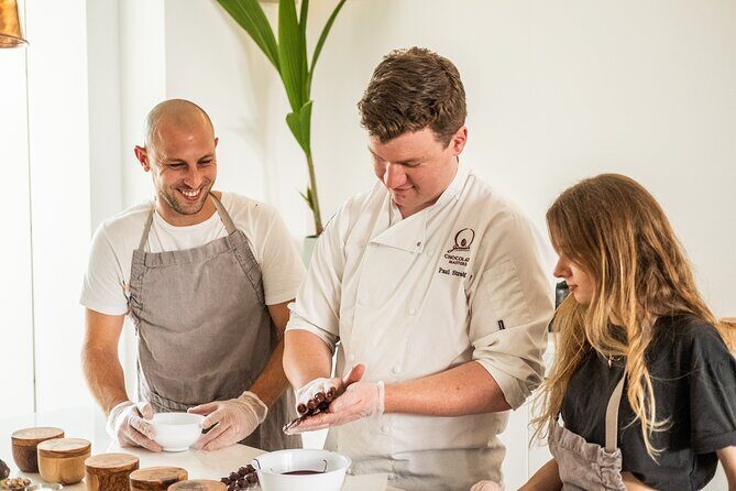 Melt's Amazing Bonbons making in Notting Hill - Making your bonbons: from shells to your finished take-home box