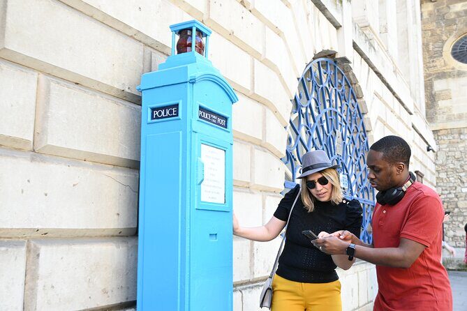 Mission SUNSCREEN by Glitch Hunters - Stop 2: Leadenhall Market—clever tasks in a lively corridor