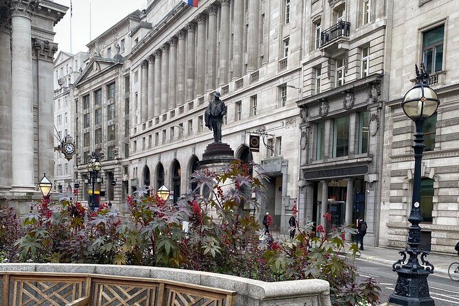Money and Power in the City Sightseeing Tour - Roman and Medieval beginnings: where the financial district’s story starts