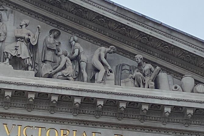 Money and Power in the City Sightseeing Tour - Royal Exchange, Bank of England, and Mansion House: neo-classical authority