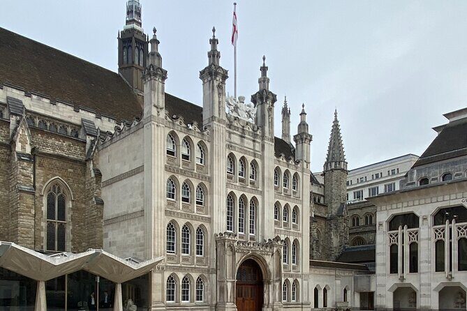 Money and Power in the City Sightseeing Tour - Guildhall and medieval guild buildings: storing goods and staging power