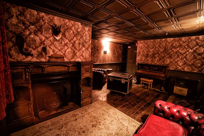 moviESCAPE Stockport Haunted House II Demon's Curse Escape Room - Lockers and Small-Bag Reality Check