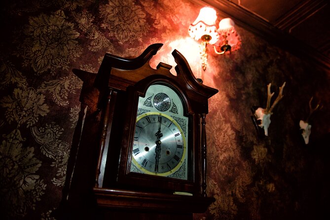 moviESCAPE Stockport Haunted House II Demon's Curse Escape Room - Who This Fits Best (And Who Might Feel Uneasy)